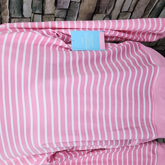 Draper James Striped Lounge Top - Picture 5 of 8